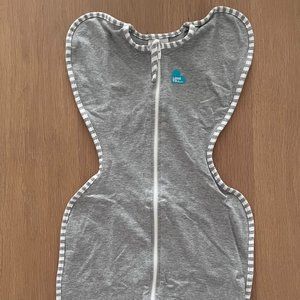 Love to Dream Swaddle Size Small Grey
